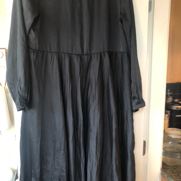 Zara Silky dress - Picture 3 of 6
